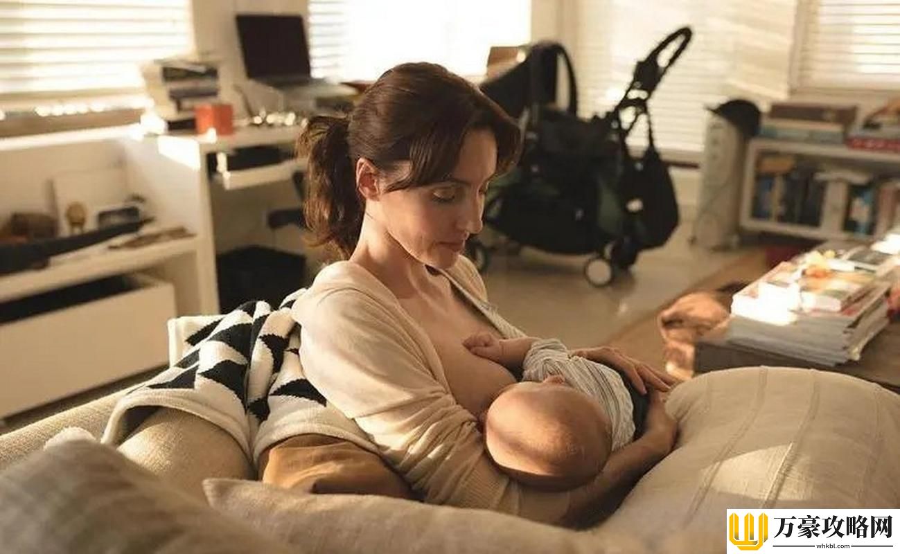 “双乳被一左一右的吸着